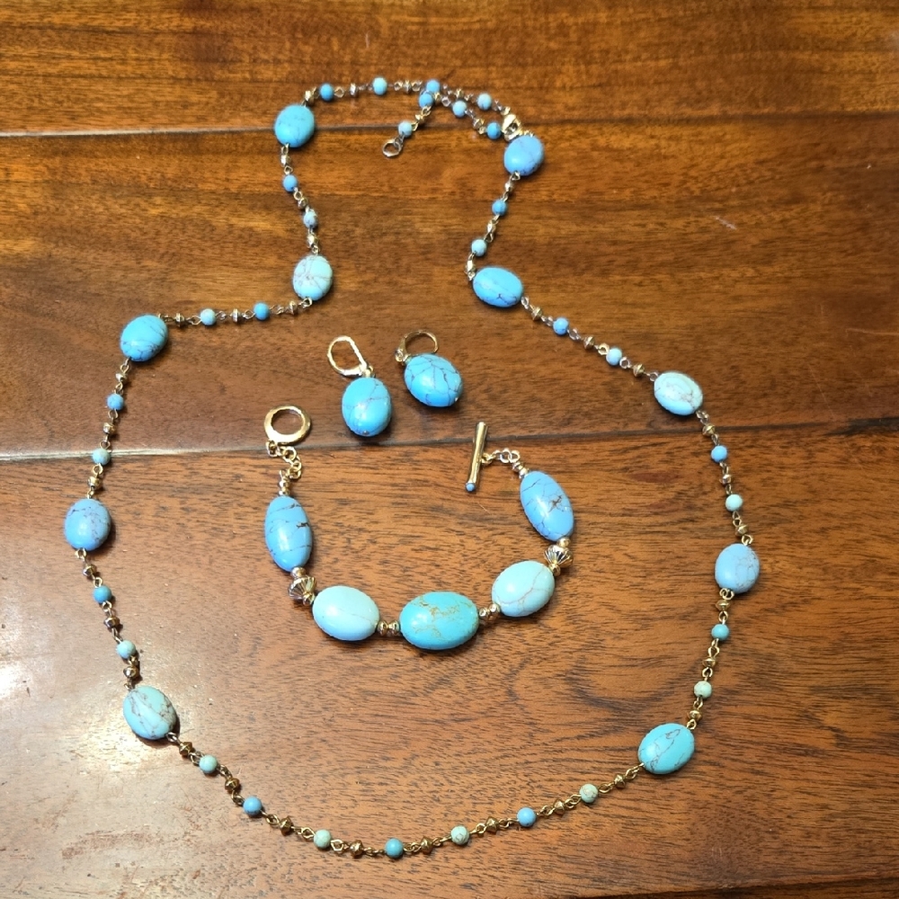 Lauren Ralph Lauren Turquoise and Gold Necklace Set
